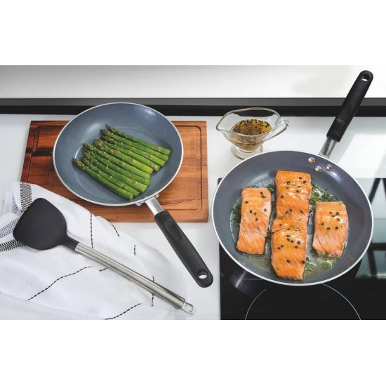 FRIGIDEIRA PROFISS ALUMÍNIO ACAB LIXADO REVEST INTERNO CERAMICO CABO BAQUELITE 24CM 1.3L TRAMONTINA