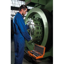 MALETA COM SOQUETES ESTRIADOS E ACESSORIOS 3 4 14 PECAS - MILIMETROS TRAMONTINA