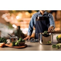 CALDEIRAO GRANO EM ACO INOX CORPO TRIPLO COM TAMPA E ALCAS 24 CM 7.7 L TRAMONTINA
